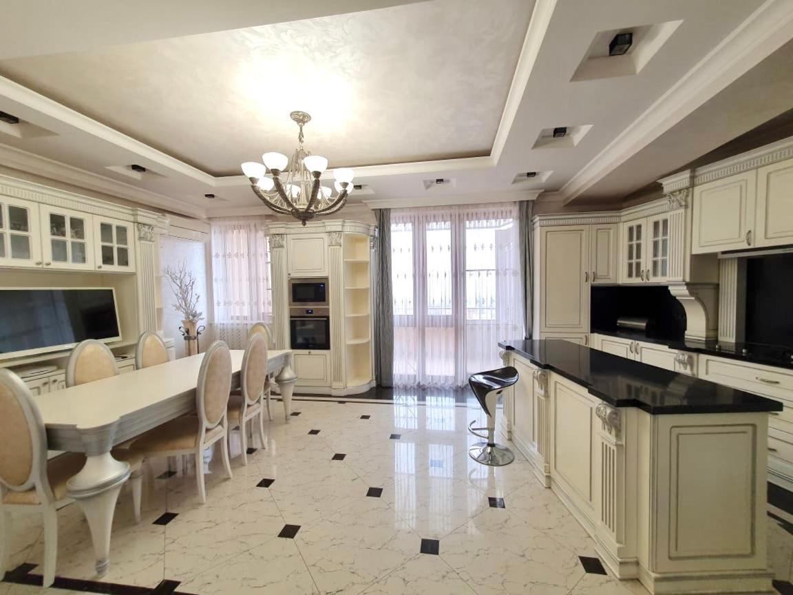 Роскошная Двухуровневая Квартира Luxurious Duplex Apartment Yerevan Ngoại thất bức ảnh